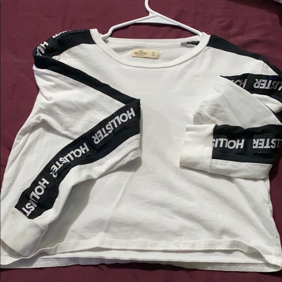 Hollister Tops - White long sleeve Hollister crop top